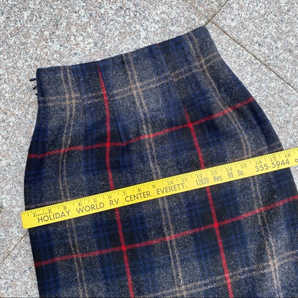 Vintage Eddie Bauer wrap skirt - Picture 5 of 10